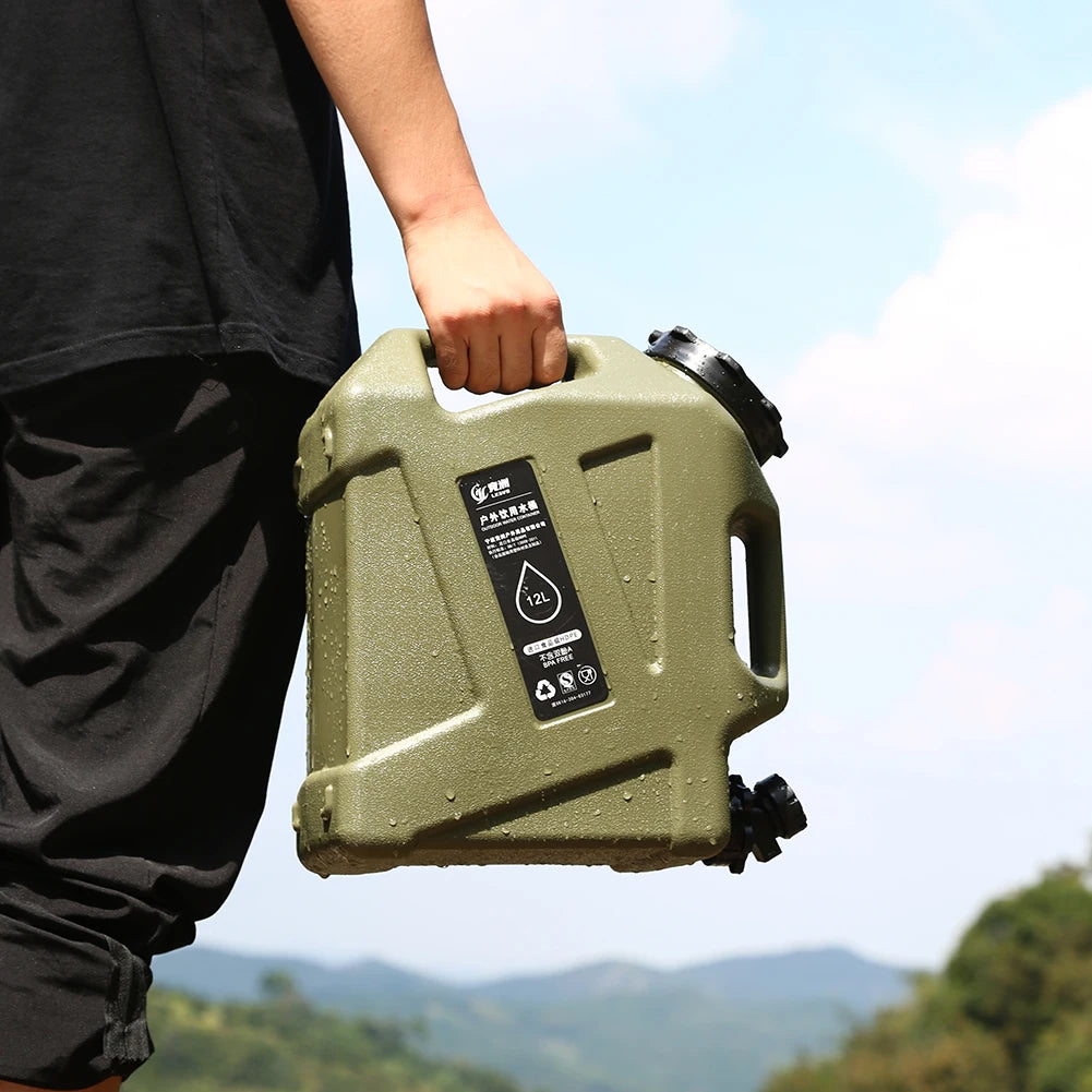 large-capacity portable water container,
