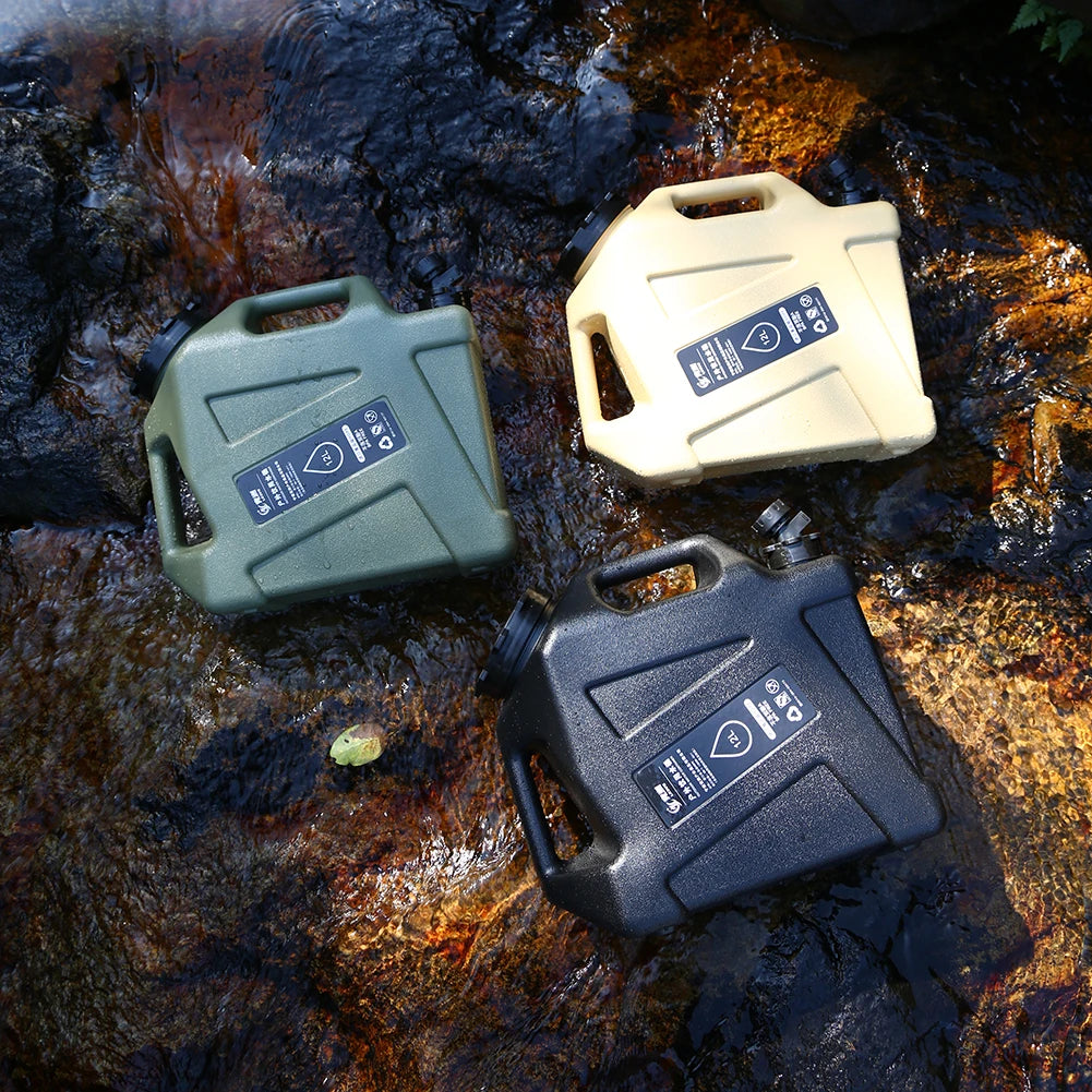 large-capacity portable water container,