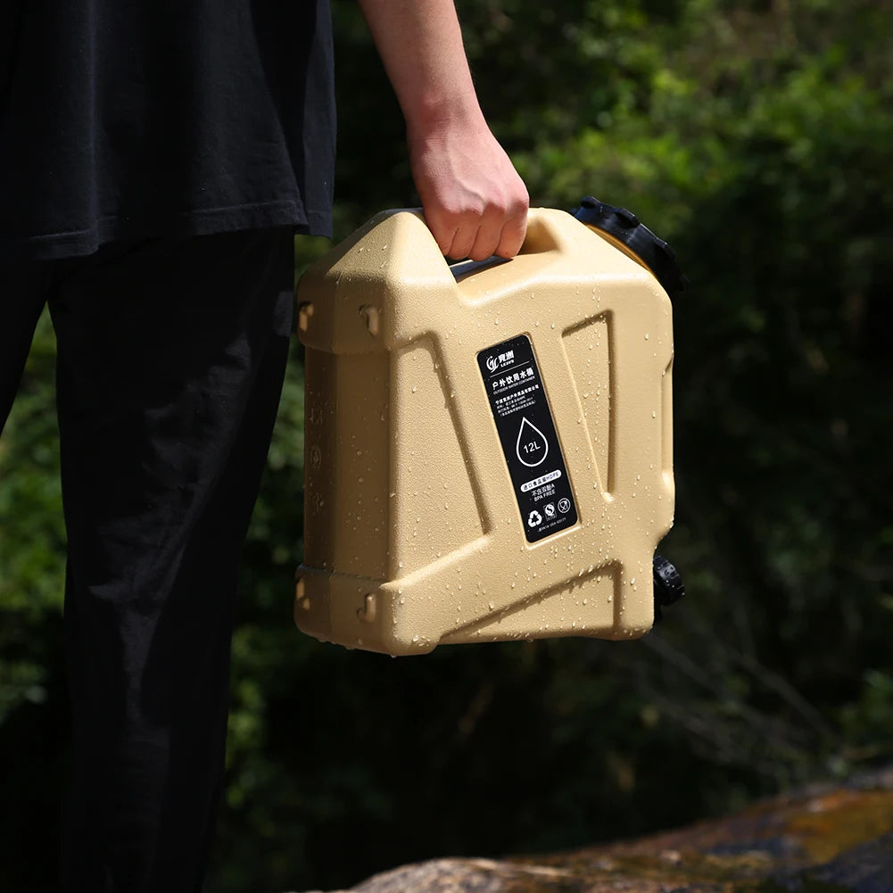 large-capacity portable water container,