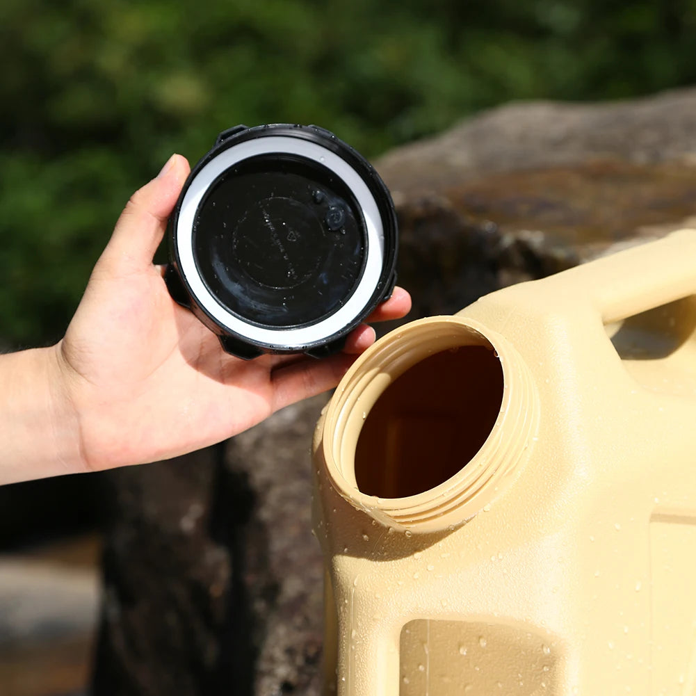 large-capacity portable water container,