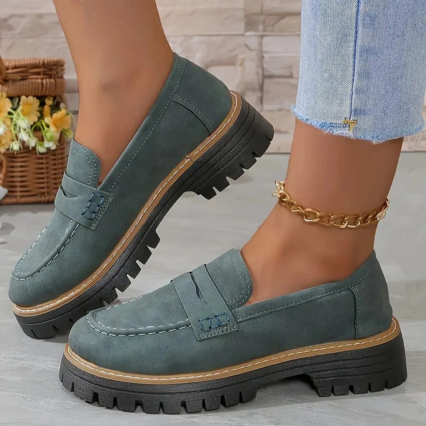 Women Walking Loafers Shoes New Spring Autumn Casual Female Flat Classic Lazy Shoes Comfortable Women Slip On Shoes