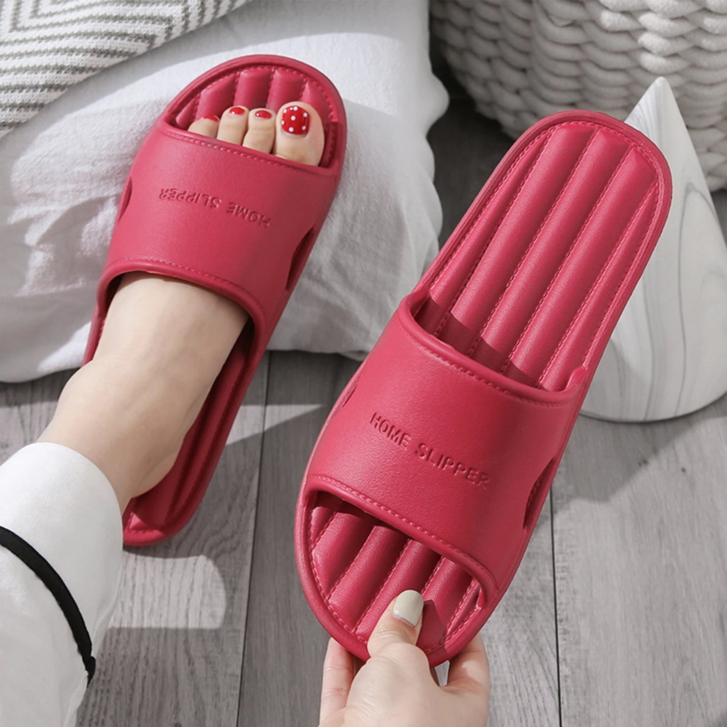 Feslishoet Spring Ladies Flat Slippers – Your Everyday Comfort Essential